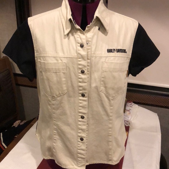 Harley-Davidson Tops - Harley Davidson Button up Harley-Davidson Tops - Harley Davidson Button up
